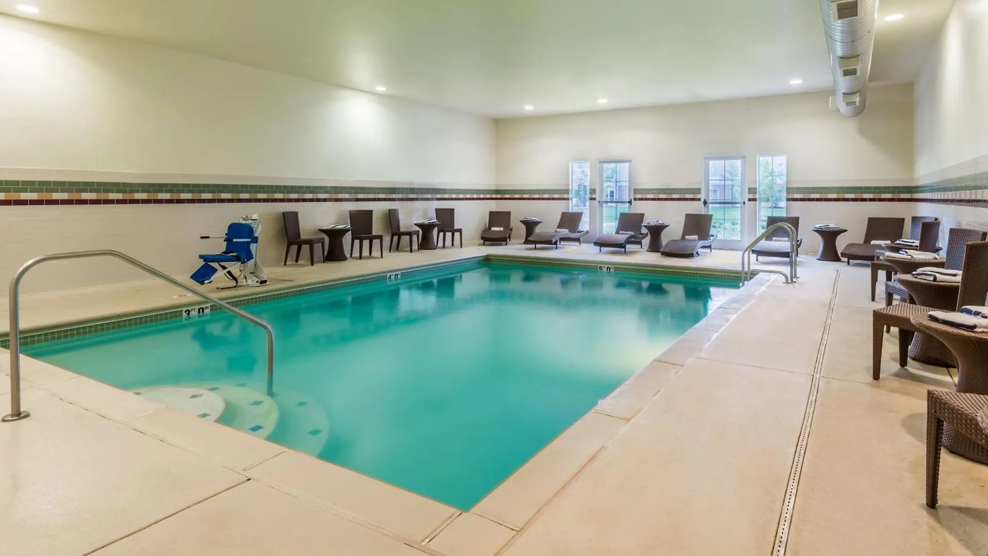 Larkspur Landing Extended Stay Suites St Louis Riverport 3*, Maryland Heights